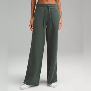 Lululemon dark forest wide leg pants